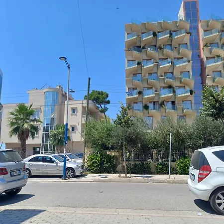 Jon's Golem (Tirana)